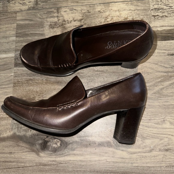 Franco Sarto brown leather closed toe heel size 7 - Picture 2 of 2